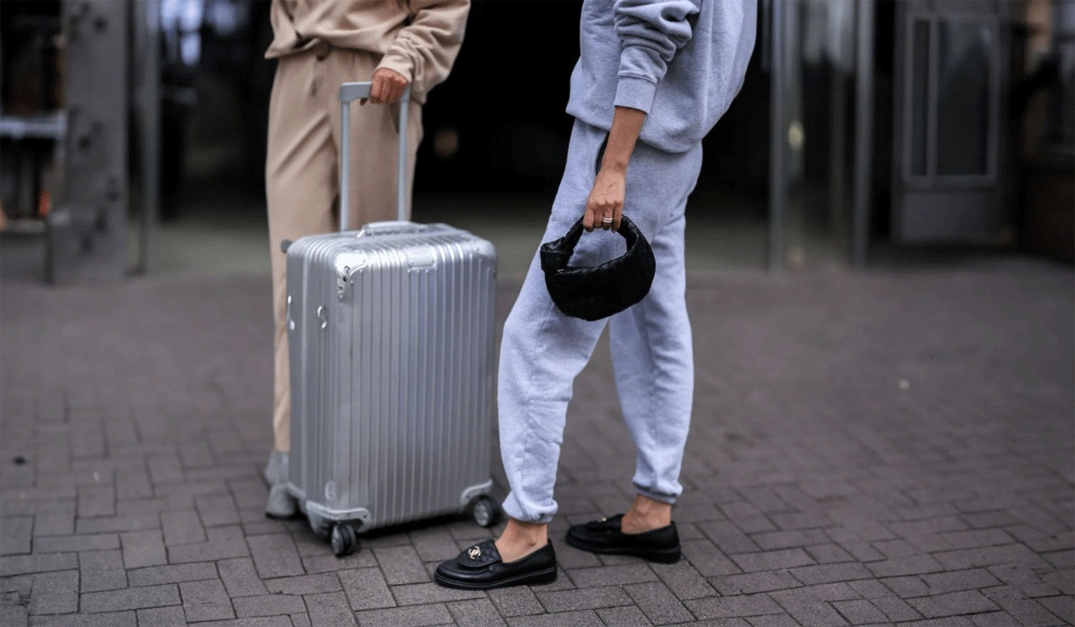 From Airport to Adventure: The Best Outfits for Traveling