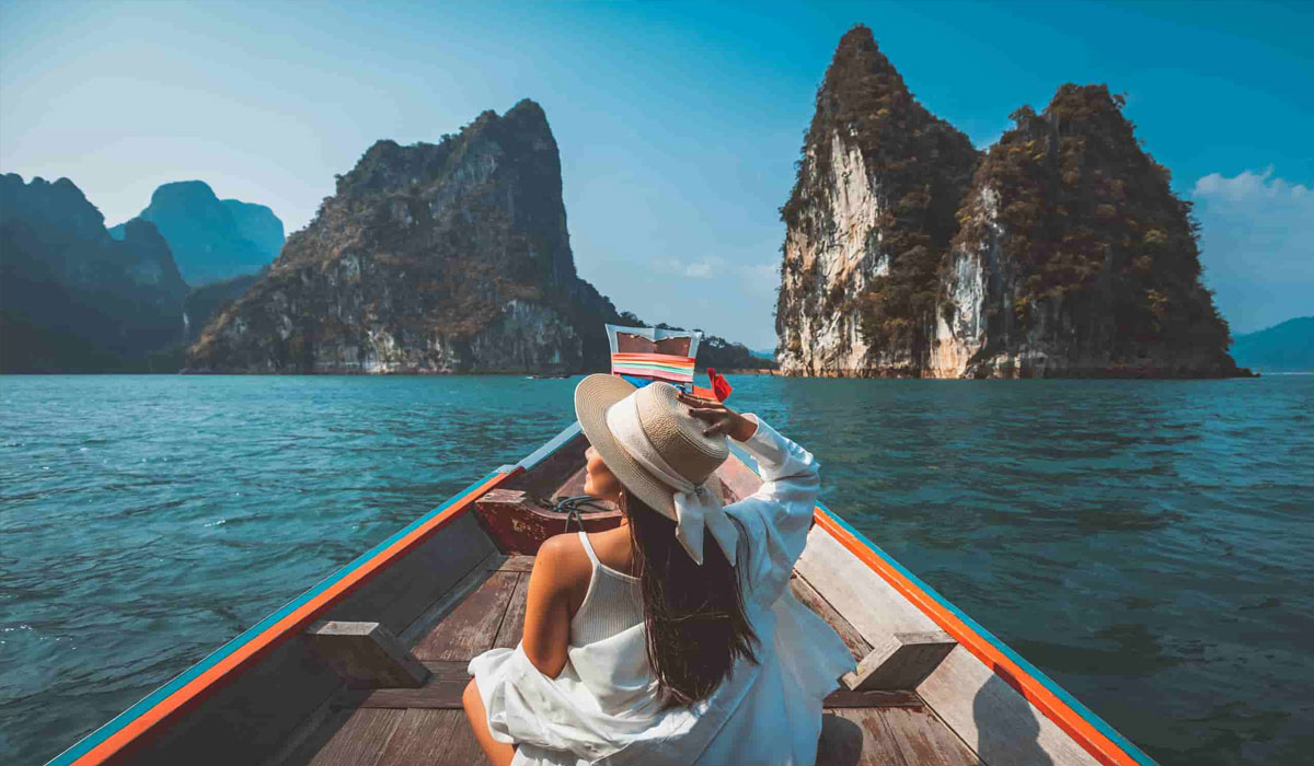 Exploring Luxury and Premium Styles While Traveling